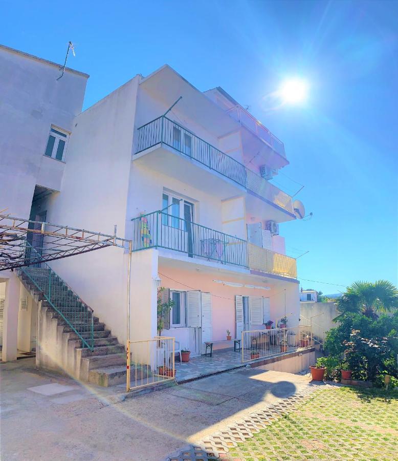 Roko Apartment House プリモシュテン エクステリア 写真